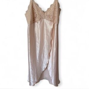 Elegant Lace Trim Satin Nightgown